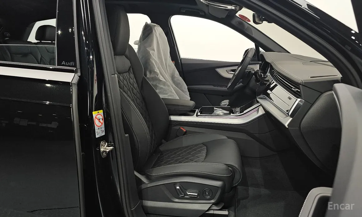 Фото 10 - Audi Q7