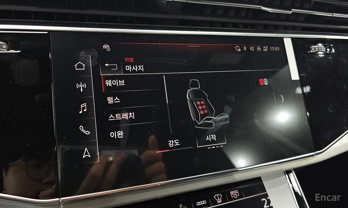 Фото 16 - Audi Q7