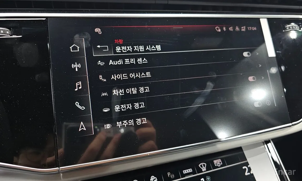 Фото 17 - Audi Q7