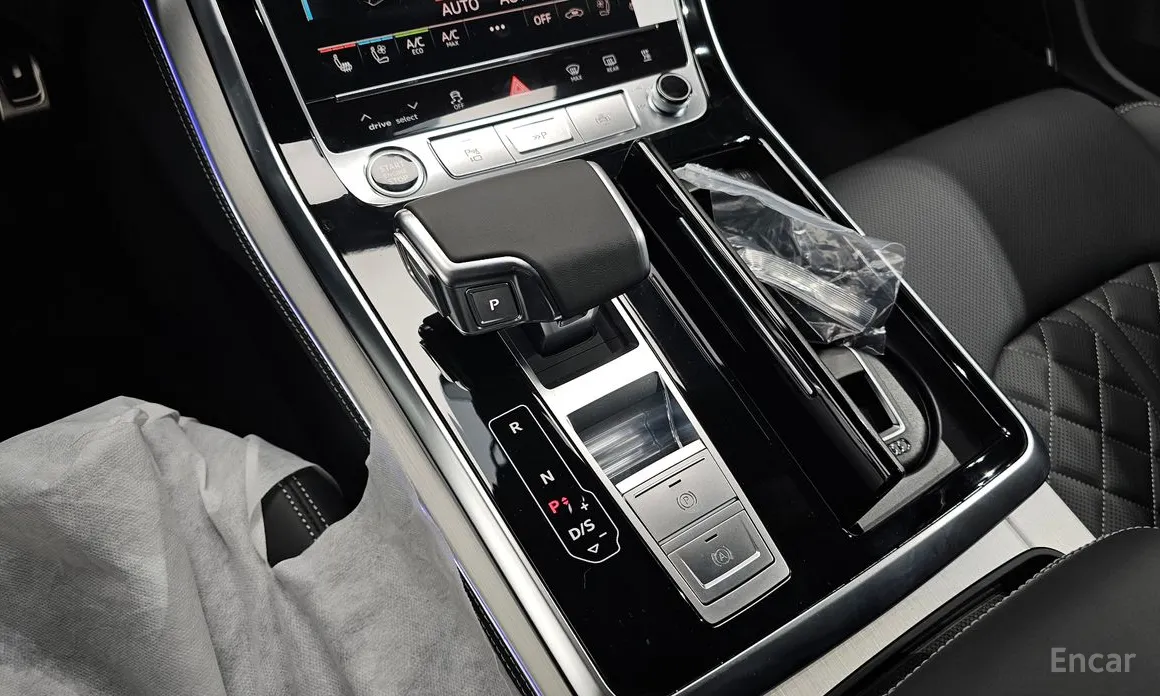 Фото 9 - Audi Q7