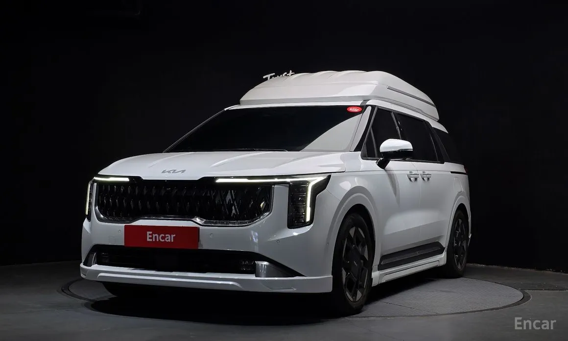 Фото 1 - Kia Carnival