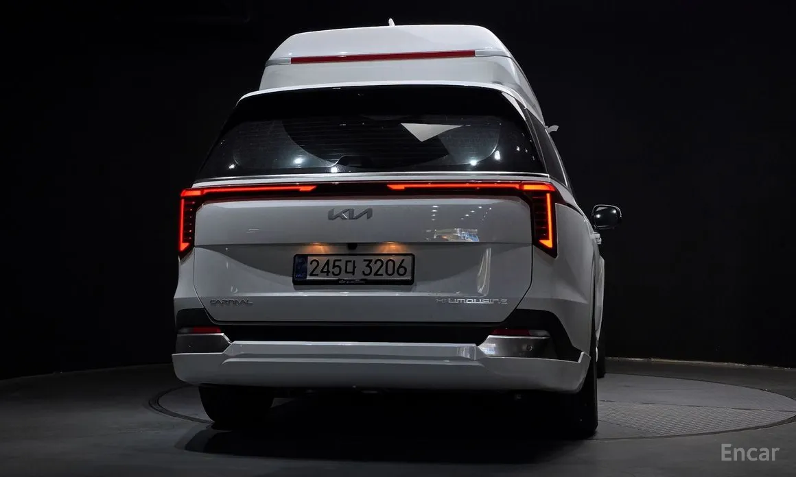 Фото 4 - Kia Carnival