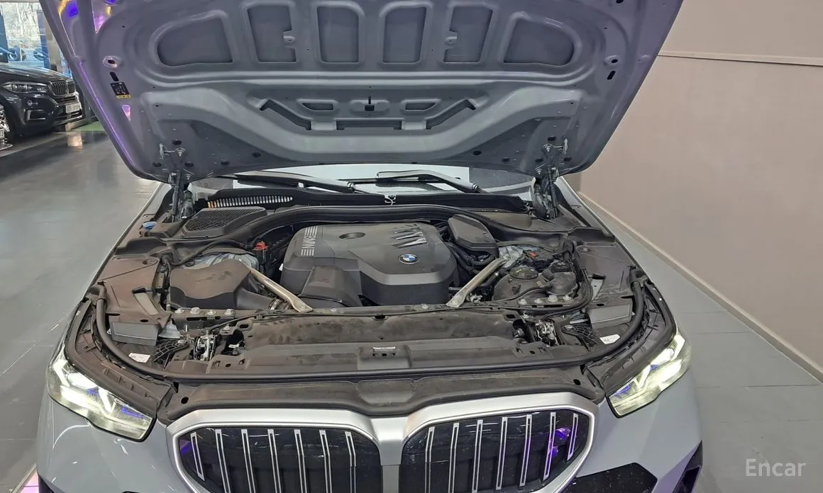 Photo 6 - BMW 5 Series