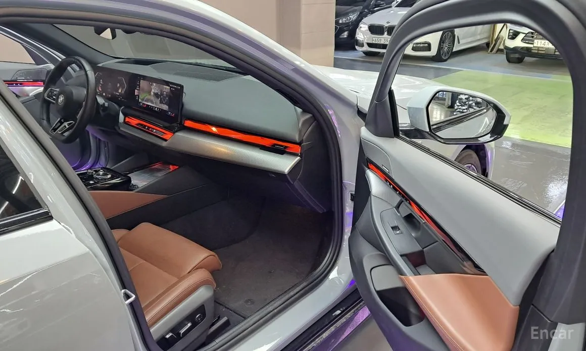 Photo 9 - BMW 5 Series