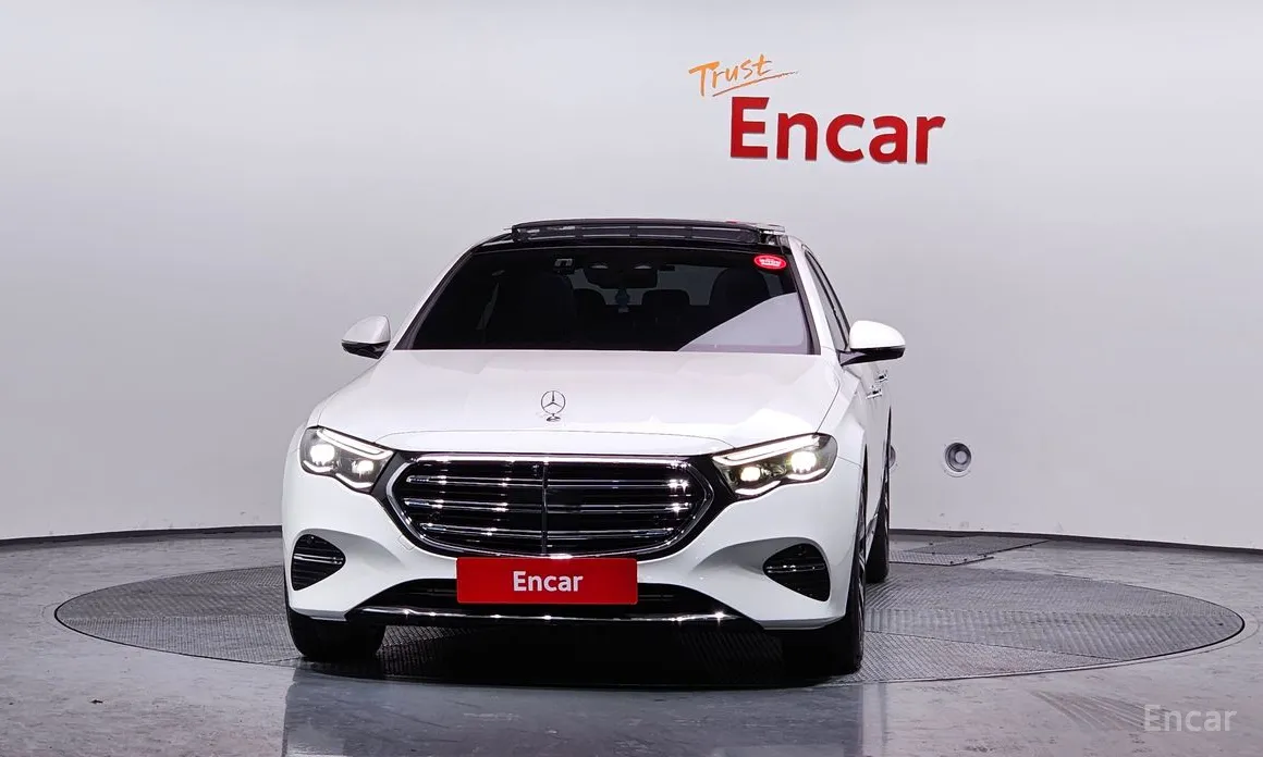 Mercedes-Benz E-Class 2024 E300 4MATIC Exclusive