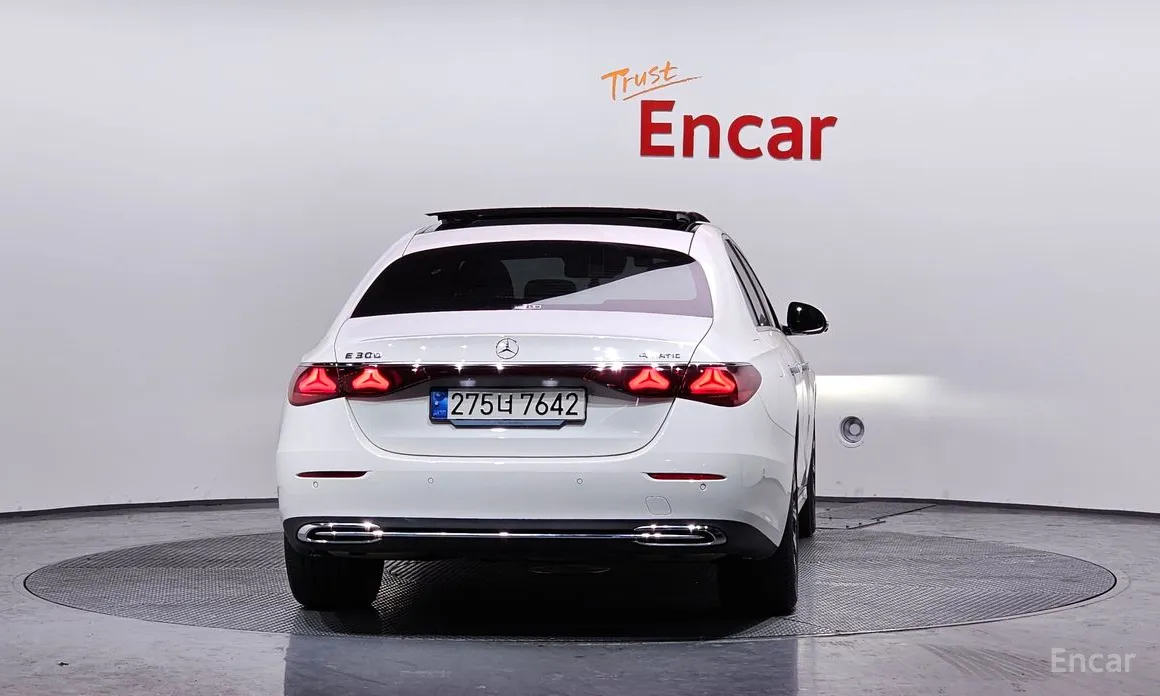 Mercedes-Benz E-Class 2024 E300 4MATIC Exclusive