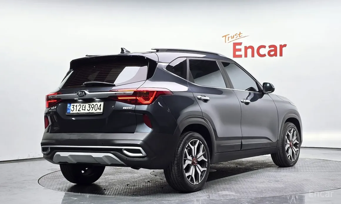 Фото 2 - Kia Seltos