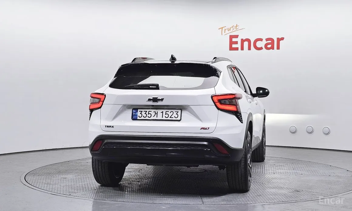 Фото 4 - Chevrolet Trax