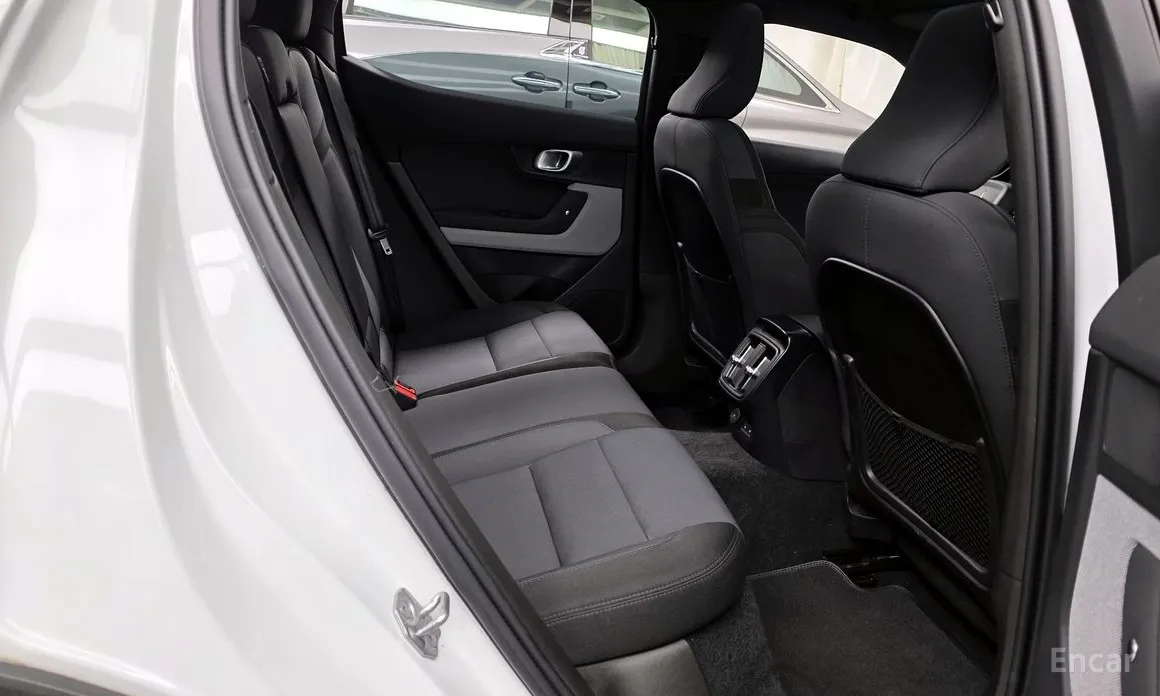 Фото 12 - Polestar 2