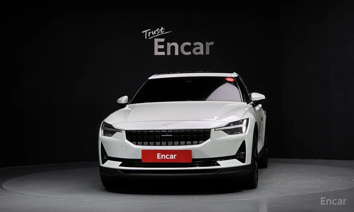 Фото 3 - Polestar 2