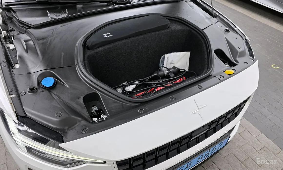 Фото 6 - Polestar 2