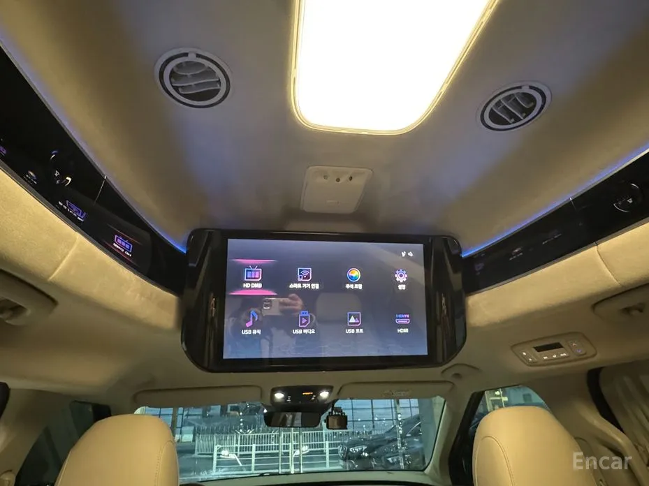 Фото 14 - Kia Carnival