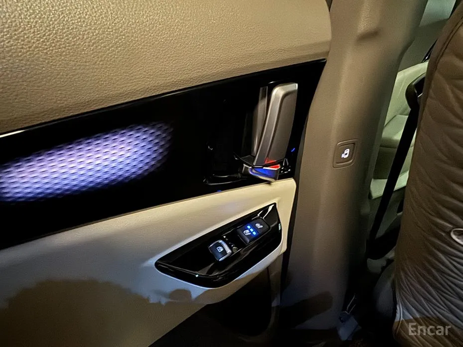 Фото 17 - Kia Carnival