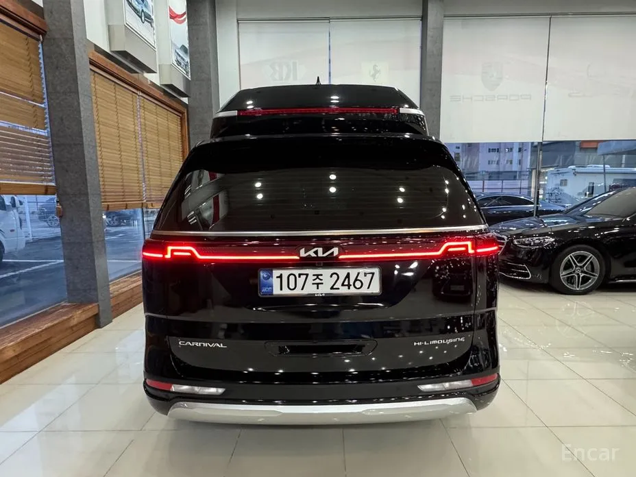 Фото 4 - Kia Carnival