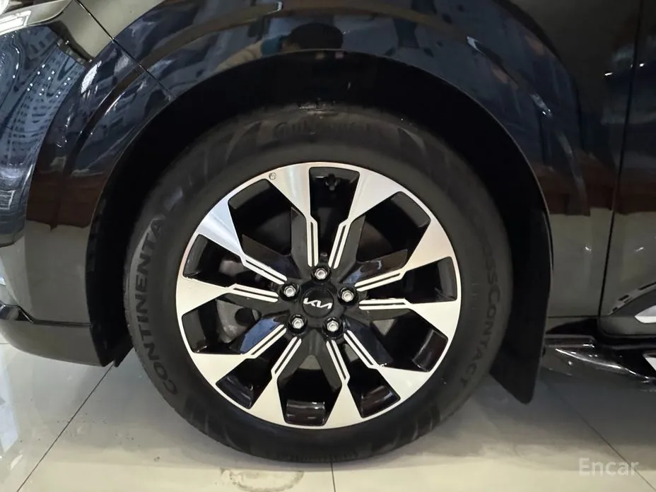 Фото 5 - Kia Carnival