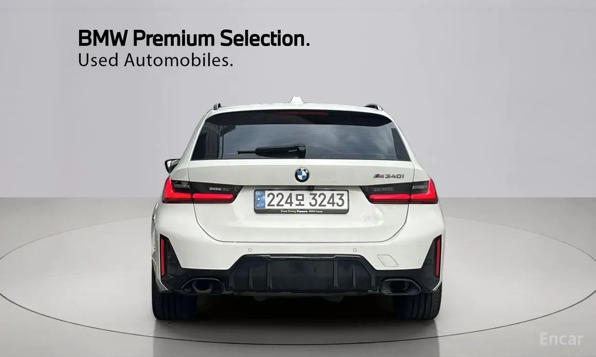 Photo 4 - BMW 3 Series