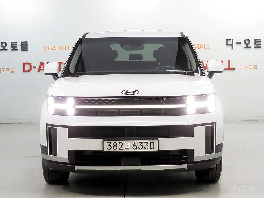 Фото 2 - Hyundai Santa Fe