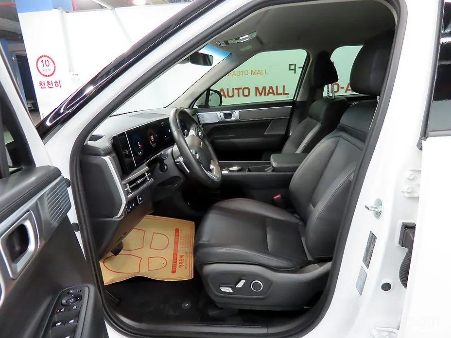 Фото 6 - Hyundai Santa Fe