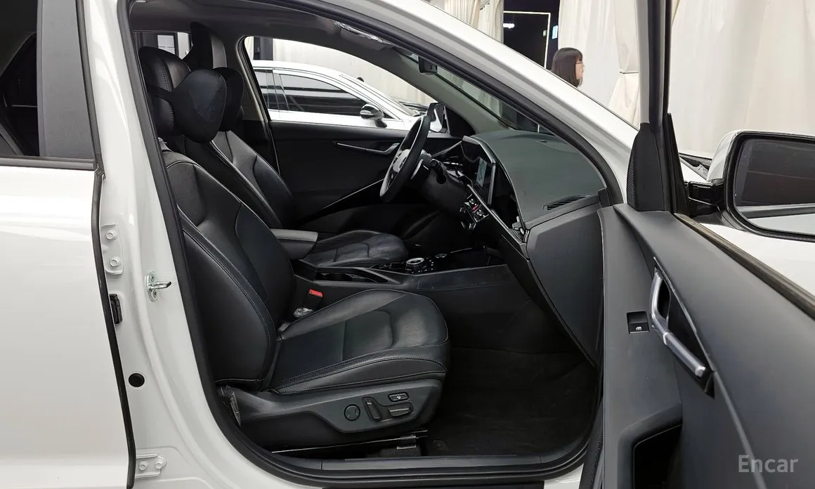 Фото 11 - Kia Niro