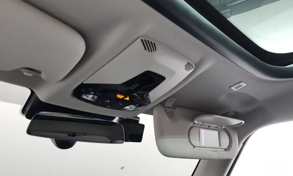 Photo 18 - Mini Cooper