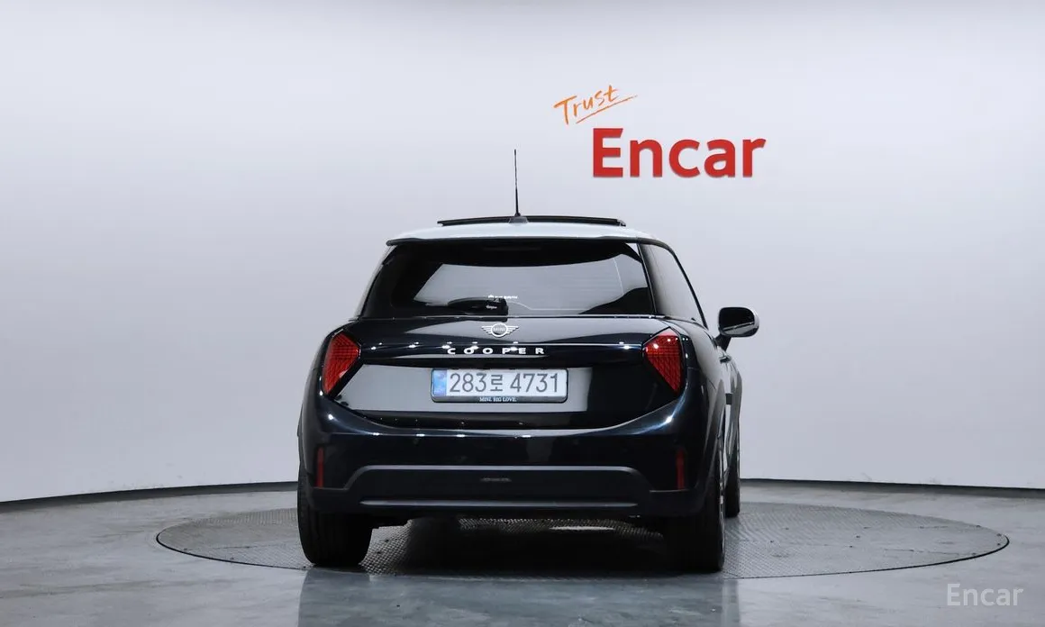 Photo 4 - Mini Cooper