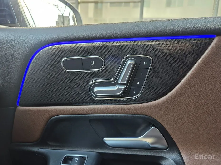 Mercedes-Benz GLB-Class 2020 GLB250 4MATIC
