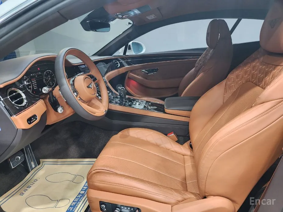 Фото 14 - Bentley Continental GT