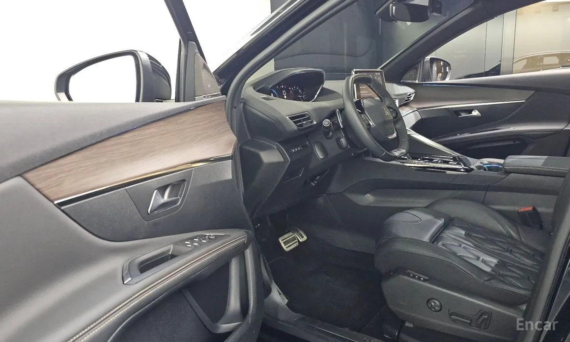 Фото 10 - Peugeot 3008