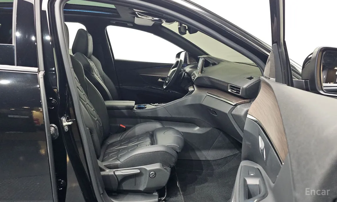 Фото 11 - Peugeot 3008