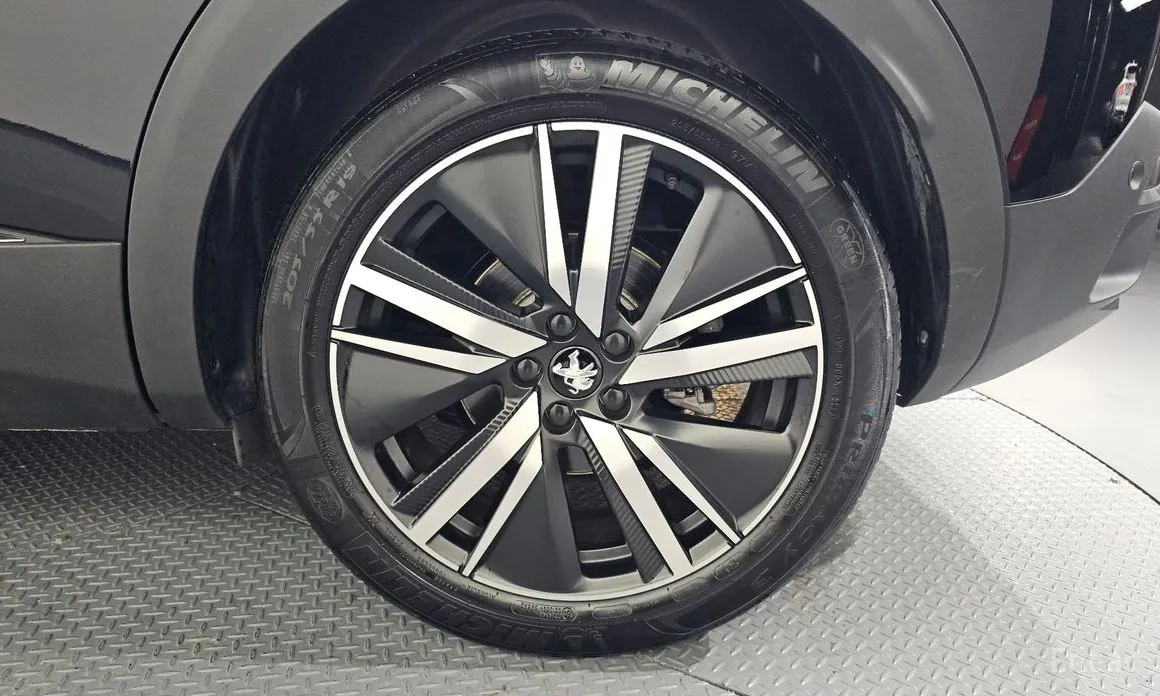 Фото 5 - Peugeot 3008