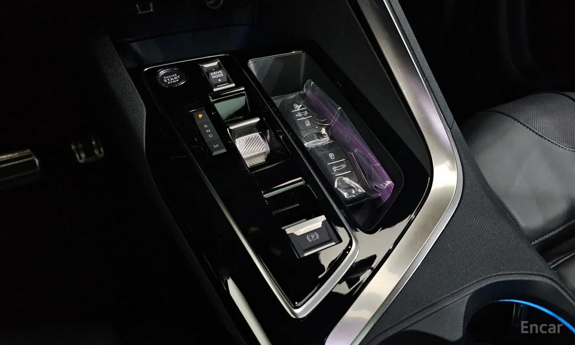 Фото 9 - Peugeot 3008