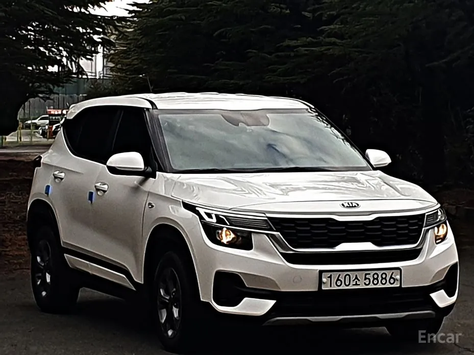 Фото 2 - Kia Seltos