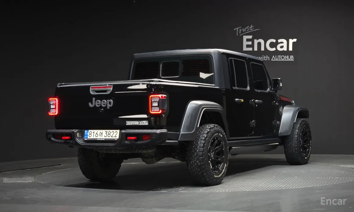 Фото 2 - Jeep Gladiator