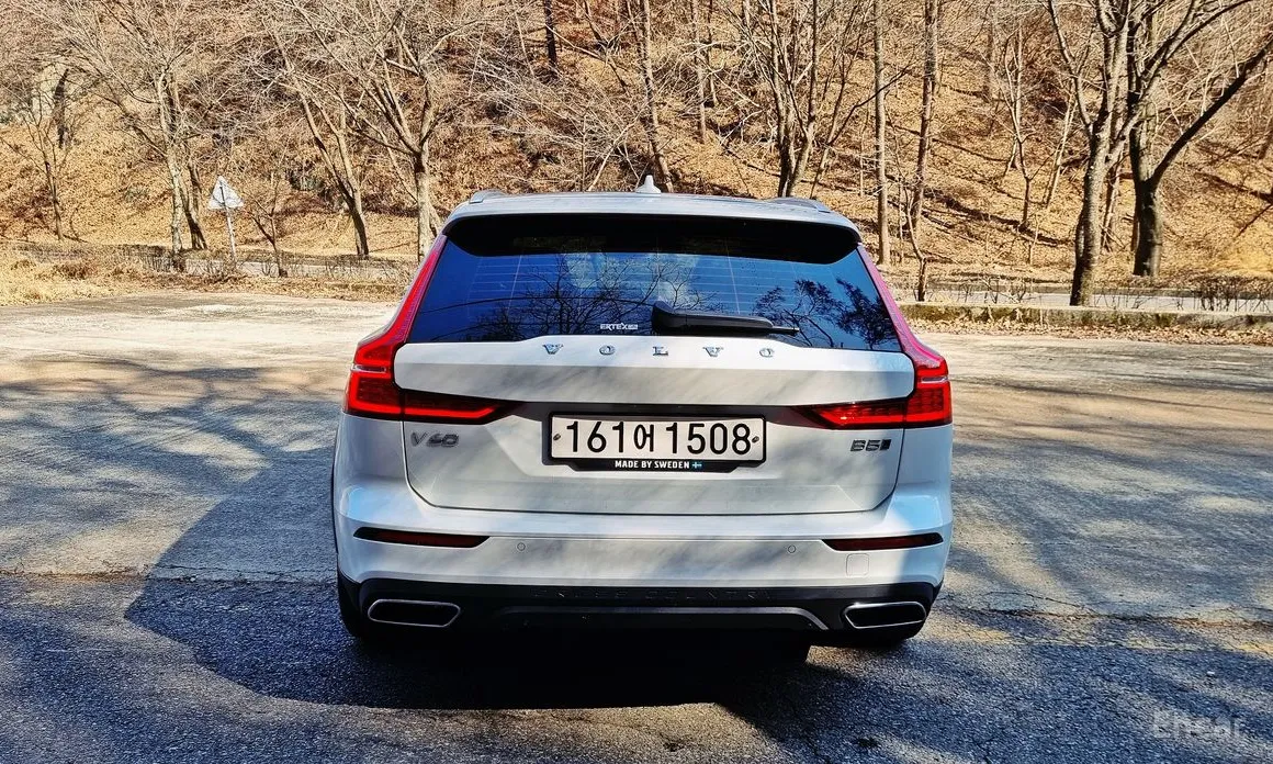 Фото 4 - Volvo V60