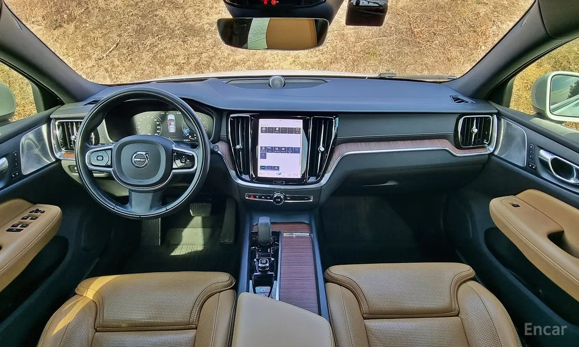 Фото 8 - Volvo V60