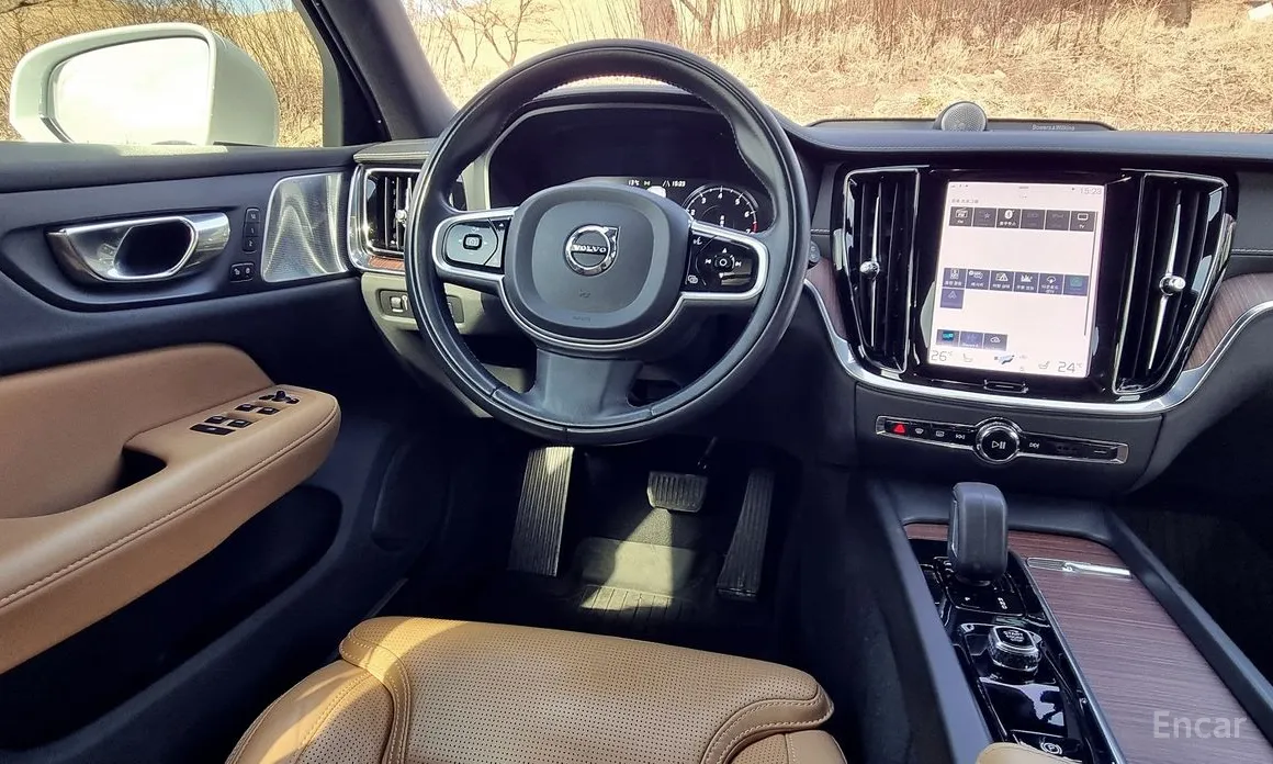 Фото 9 - Volvo V60