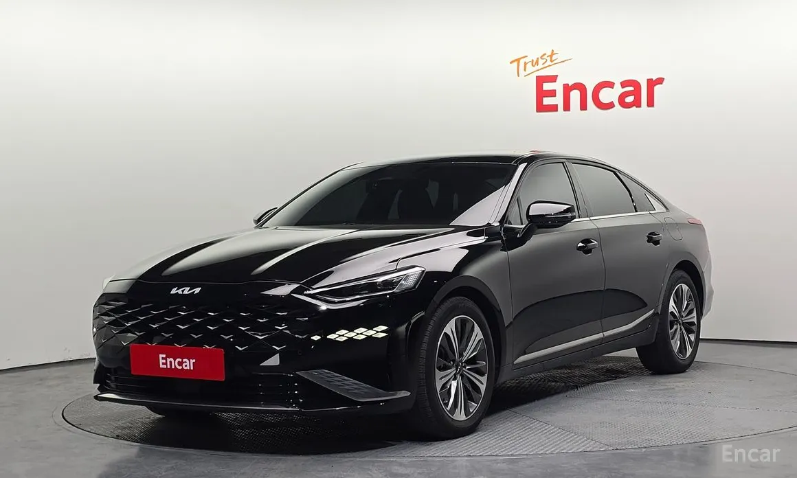 Фото 1 - Kia K8