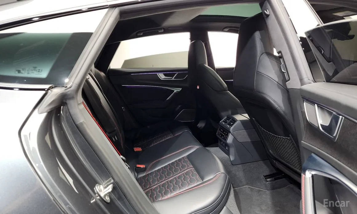 Фото 12 - Audi RS 7