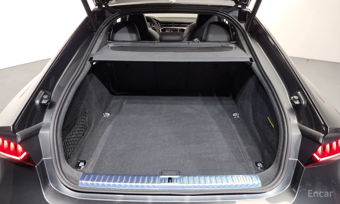 Фото 20 - Audi RS 7