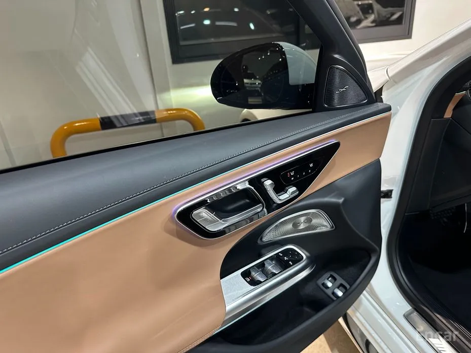 Фото 17 - Mercedes-Benz E-Class