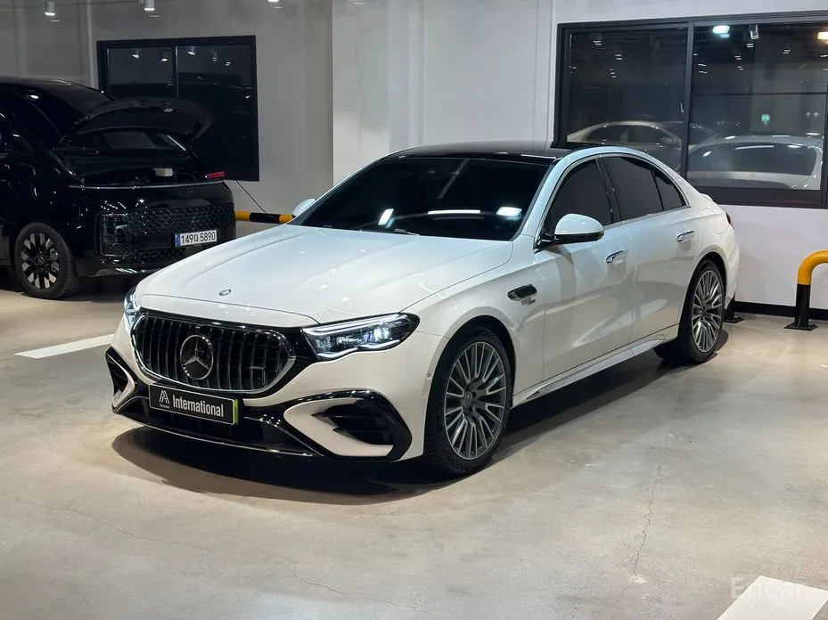 Фото 4 - Mercedes-Benz E-Class