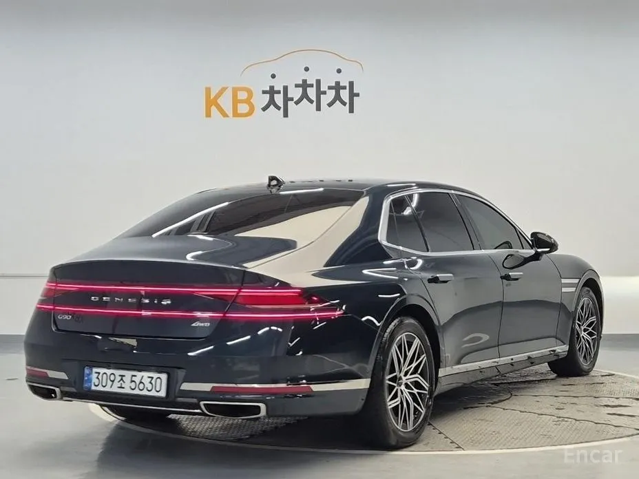 Фото 3 - Genesis G90