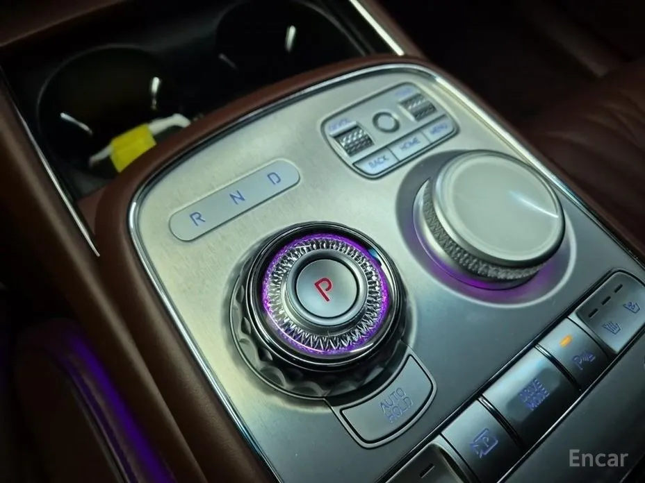 Фото 8 - Genesis G90