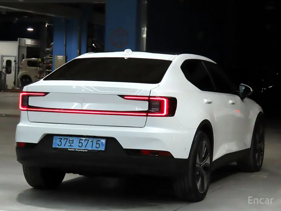 Фото 2 - Polestar 2