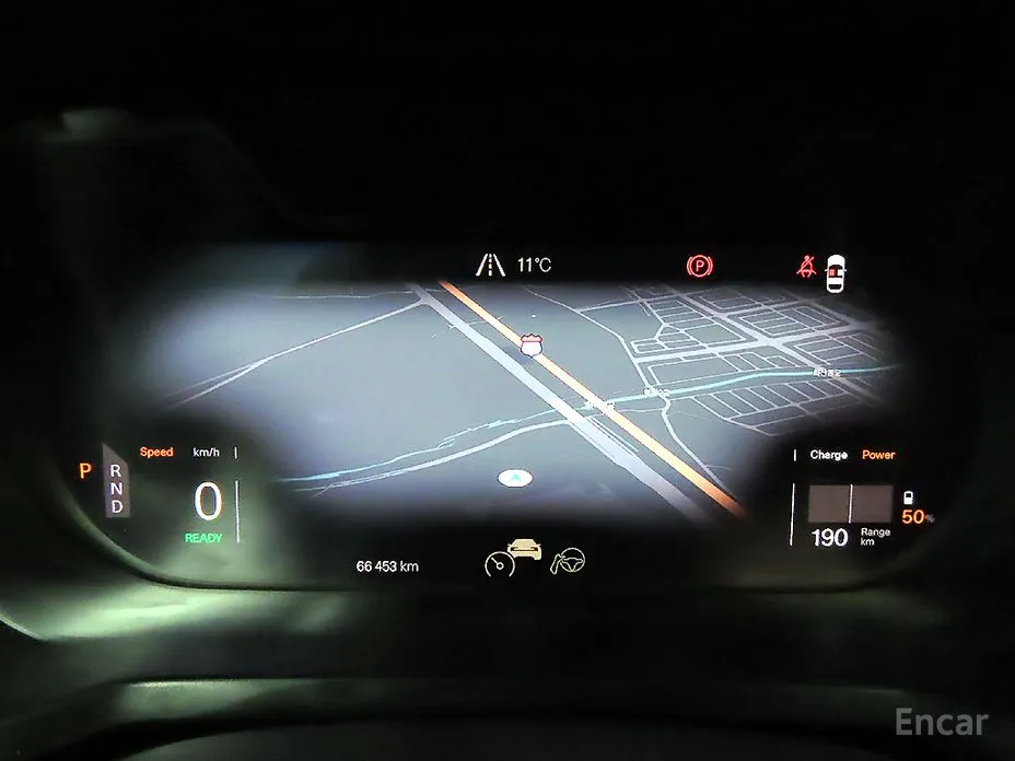 Фото 8 - Polestar 2