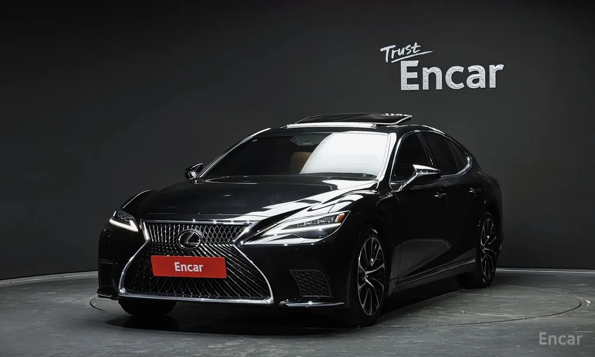 Фото 1 - Lexus LS