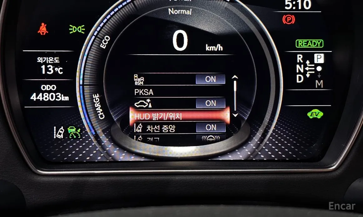 Фото 16 - Lexus LS