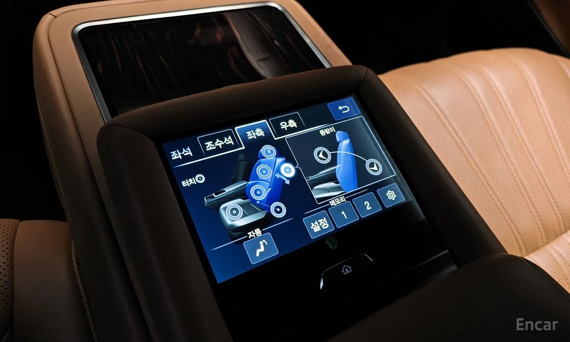 Фото 18 - Lexus LS