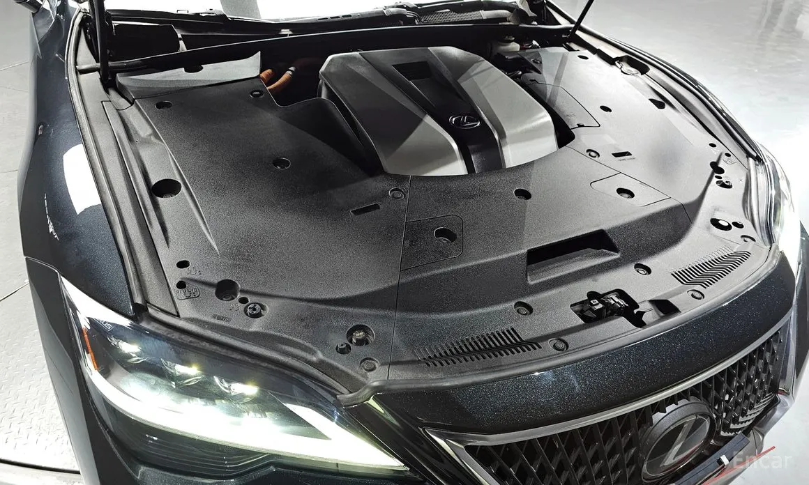 Фото 6 - Lexus LS