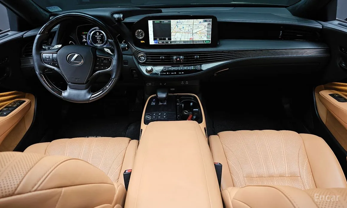 Фото 7 - Lexus LS